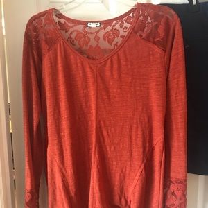 Women’s Top